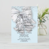 Elegante Confetti Witte Strik Lichtblauwe Sweet 16 Kaart (Staand voorkant)