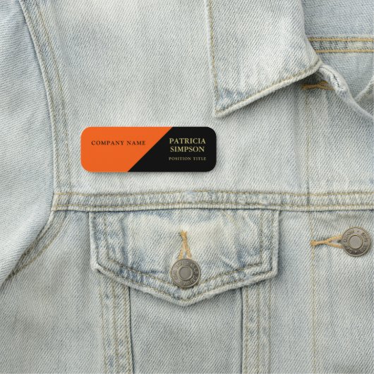 Elegante contrasterende kleuren: vet zwart en Sina Naamplaatje (In situ)