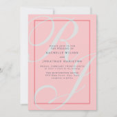 Elegante Coral Wedding Monogram Uitnodiging (Voorkant)