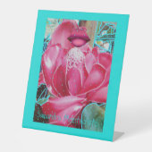 Elegante couture aardbei bloem voetstuk teken reclamebord met voetstuk (Voorkant)