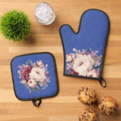 Elegante crème pioenrozen, blauw ovenwant & pannenlap set (Top down)