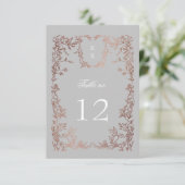 Elegante Crest Floral Trouwtafel Nummer RSVP Kaartje (Staand voorkant)