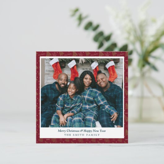 Elegante Crimson Red kerstgroeten met foto Feestdagenkaart (Staand voorkant)