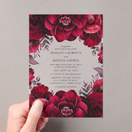 Elegante Deep Crimson Red Floral Romantische bruil Acryl Uitnodigingen (Insitu (Draagbaar))