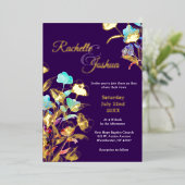 Elegante diep Paarse en gouden bloemenbruiloft Folie Uitnodiging (Staand Voorkant)