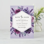 Elegante digitale Paarse bloemenbruiloft Save The Date (Staand voorkant)
