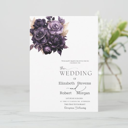 Elegante donkere Paarse Rozen bruiloft uitnodiging (Staand voorkant)