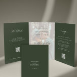 Elegante donkergroene klassieke foto bruiloft RSVP Drieluik Uitnodiging<br><div class="desc">Moderne eenvoudige minimalistische typografie trendy donkergroen alles in één drievoudig budget winter bruiloft uitnodiging sjabloon met 2 foto's, online rsvp, en details met scannen QR codes naar de website met een chique trendy kalligrafie script en doorzichtige foto overlay. Eenvoudig te personaliseren met één of twee aangepaste foto's (u kunt aan...</div>