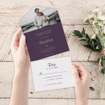 Elegante donkerpaarse Moody Boho-huwelijk