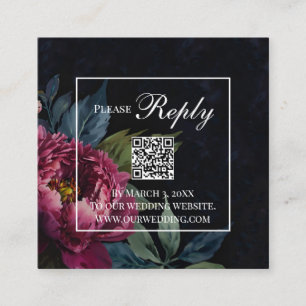 Elegante donkerroze bloemenbruiloft QR-code RSVP Informatiekaartje