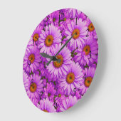 Elegante donkerroze magenta bloemenmadeliefjes grote klok (Hoek)