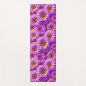 Elegante donkerroze magenta bloemenmadeliefjes yogamat (Voorkant)