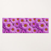 Elegante donkerroze magenta bloemenmadeliefjes yogamat (Voorkant (horizontaal))