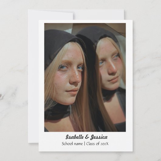 Elegante Doodle Style Hand Drawn Twin Afstuderen Kaart (Achterkant)