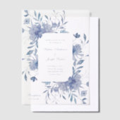 Elegante Dusty Blue Chinoiserie Floral Wedding Vellum Uitnodigingen (Offset)