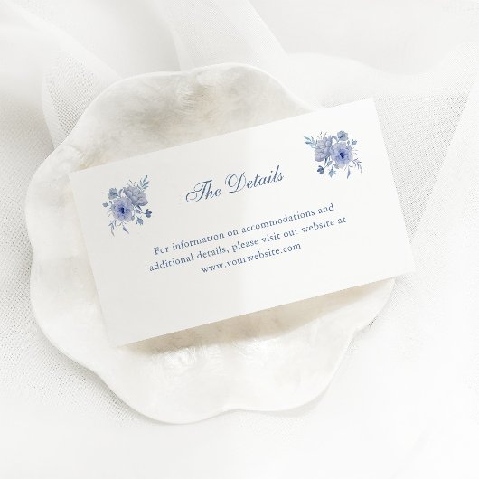 Elegante Dusty Blue Chinoiserie | Trouwdetails Informatiekaartje