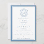 Elegante Dusty Blue Crest Monogram Huwelijksuitnod Kaart (Voorkant)