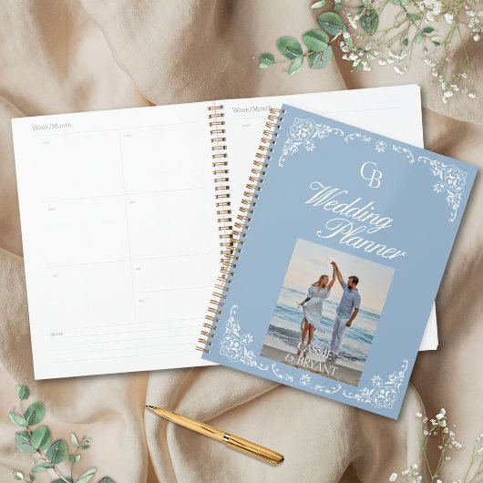 Elegante Dusty Blue en White Chic Wedding Planner