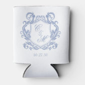 Elegante Dusty Blue Monogram Crest Wedding Blikjeskoeler (Voorkant)