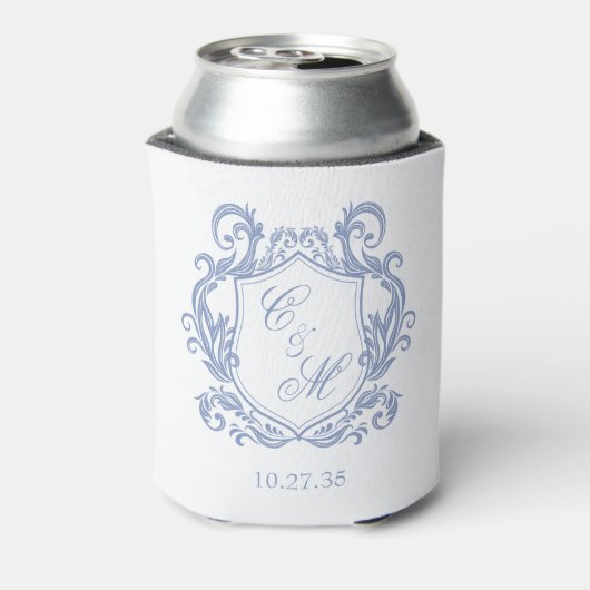 Elegante Dusty Blue Monogram Crest Wedding Blikjeskoeler (Blikje Achterkant)