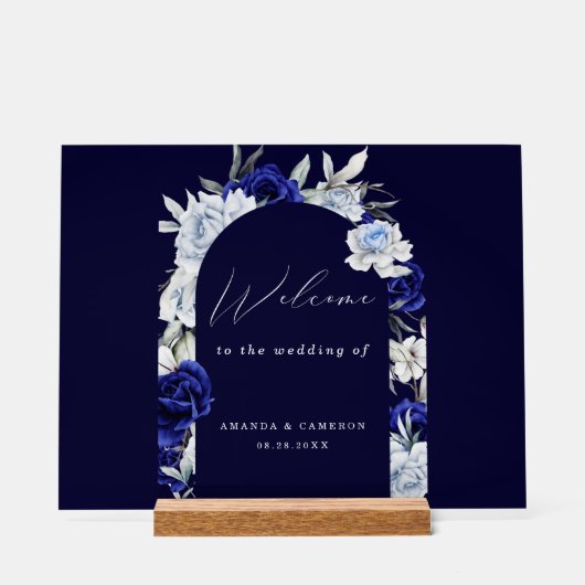 Elegante Dusty Blue Navy Bloemen Huwelijk Welkom Acryl Bord (Voorkant)