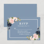 Elegante Dusty Blue Pink Blush Floral Wedding RSVP Kaartje (Voorkant / Achterkant)