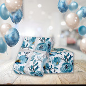 Elegante Dusty Blue White Floral Waterverf Cadeaupapier