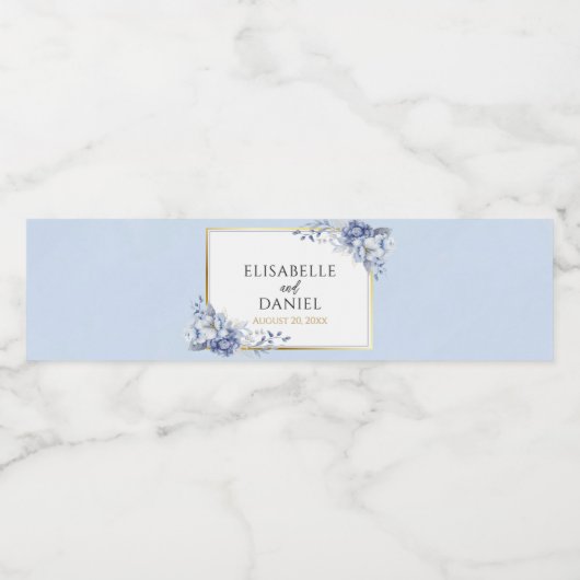 Elegante Dusty Poeder Blauw en Goud Bloemen Huweli Waterfles Etiket (Enkel label)