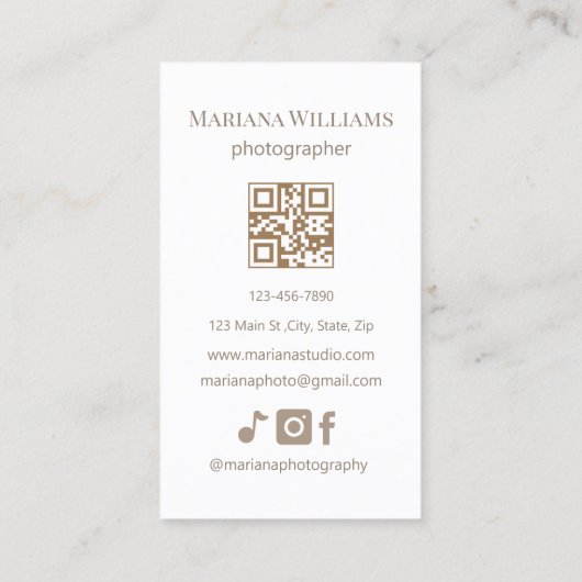 Elegante eenvoudige bruine script fotograaf QR cod Visitekaartje (Achterkant)