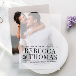 Elegante eenvoudige kalligrafie bruiloft foto over vellum uitnodigingen