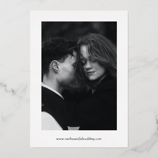 Elegante eenvoudige moderne bruiloft Bewaar de dat Folie Uitnodiging (Achterkant)