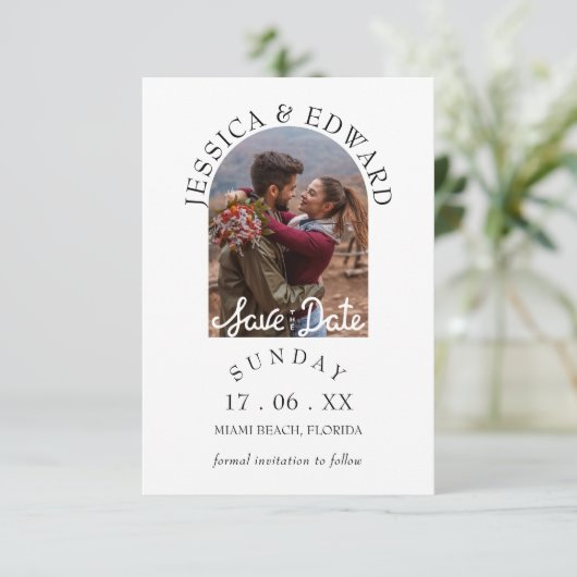 Elegante Eenvoudige Moderne Script Foto Bewaar De Save The Date (Staand voorkant)