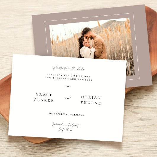 Elegante Eenvoudige Neutrale Mocha Mousse Trouwfot Save The Date