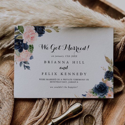 Elegante eenvoudige winter bloemenkalligrafie Elop Aankondiging