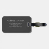 Elegante Eenvoudige Witte en Zwarte Monogrammed Na Bagagelabel (Achterkant horizontaal)