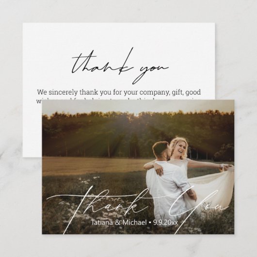 Elegante eenvoudige witte script bruiloft foto bedankkaart (Voorkant / Achterkant)