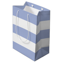 Elegante eenvoudige zachte blauwe witte strepen medium cadeauzakje