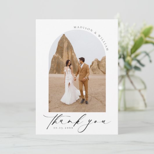 Elegante Eenvoudige Zwart-Wit Trouwfoto Bedankkaart (Staand voorkant)