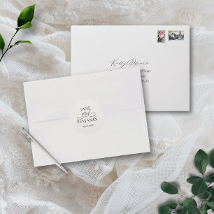Elegante eenvoudige zwart-witte bruiloft envelop ronde sticker