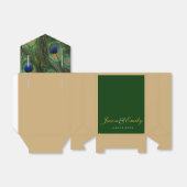 Elegante Emerald Groene en Gouden Peacock Bruiloft Bedankdoosjes (Uitgevouwen)