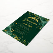 Elegante Emerald Roos Swirl Gold Quinceanera Folie Uitnodiging (Gedraaid)