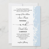 Elegante en moderne witte bloemen script bruiloft kaart (Voorkant)
