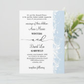 Elegante en moderne witte bloemen script bruiloft kaart (Staand voorkant)