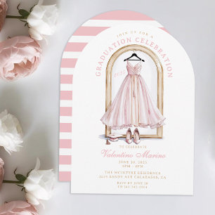 Elegante en Whimsical Roze Jurk Afstuderen Kaart