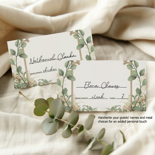 Elegante eucalyptus en gouden bloemenbruiloft plaatskaartje