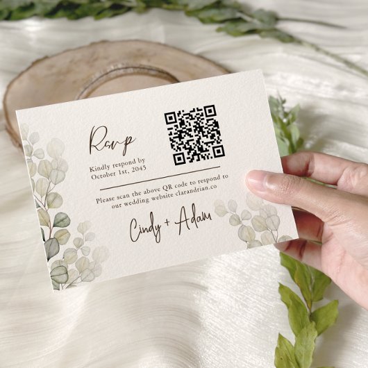 Elegante Eucalyptus groen QR Code bruiloft RSVP Kaartje