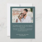 Elegante eucalyptus witte bloemen foto bruiloft bedankkaart (Achterkant)