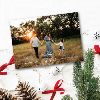 Elegante familiefoto met kerstnaam Gelukkig Kerstf Feestdagenkaart
