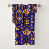 Elegante faux gouden rozen op koningsblauw bad handdoek (Insitu)