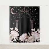 Elegante Floral Celestial Moon Stars Quinceañera Wandkleed (Voorkant)